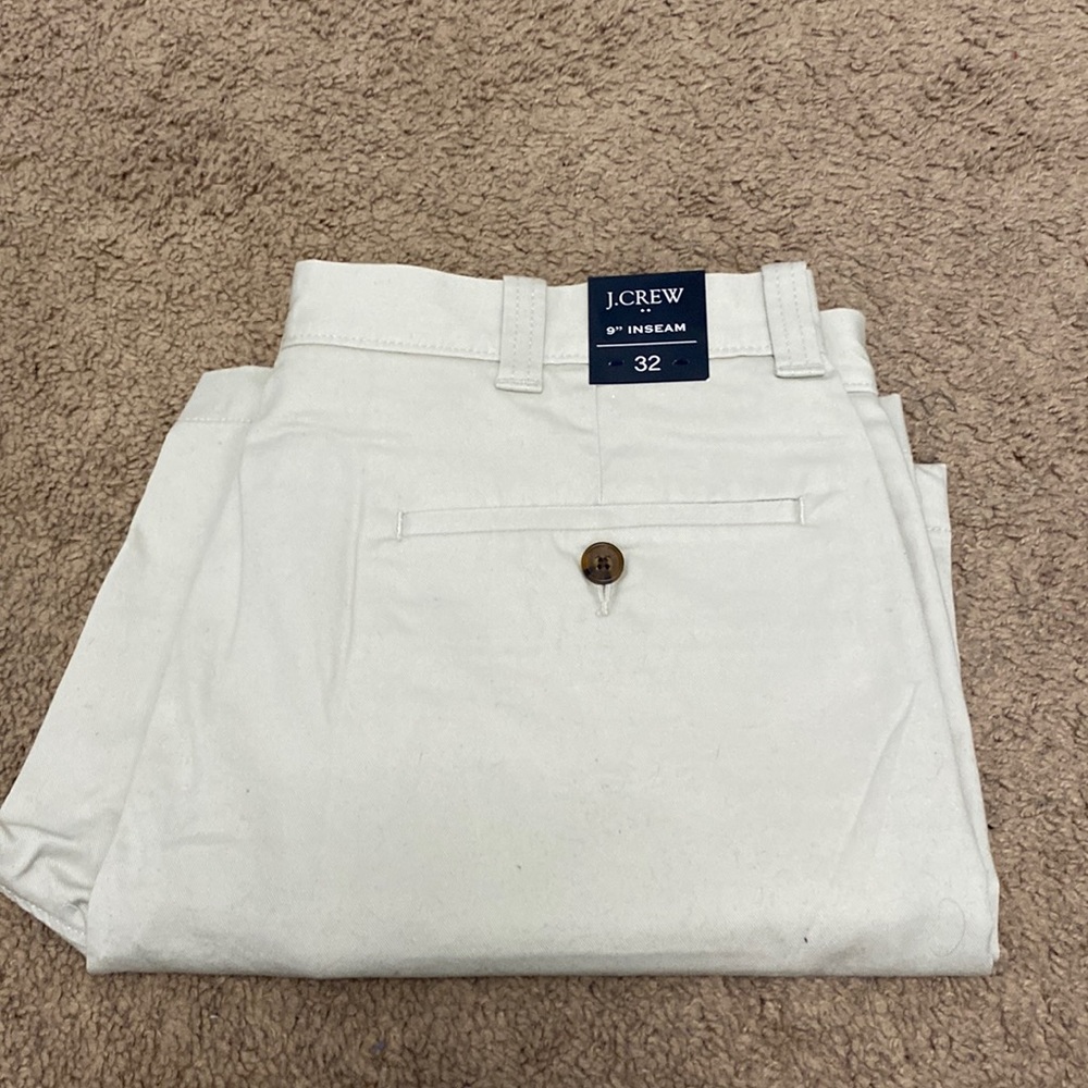 Men’s J Crew chino shorts Waist 32 Light Khaki